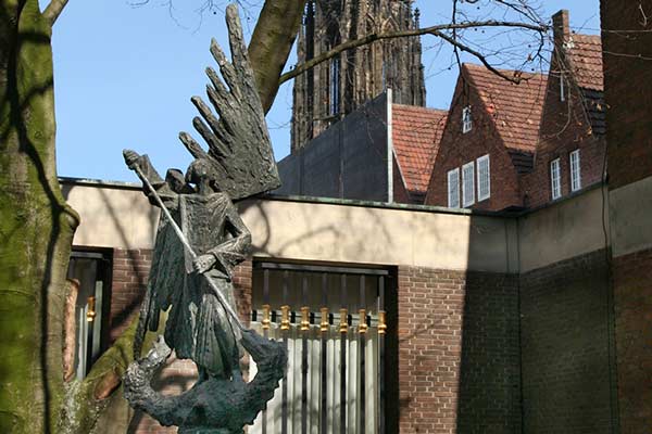  Brunnen am Domplatz / Michaelisplatz